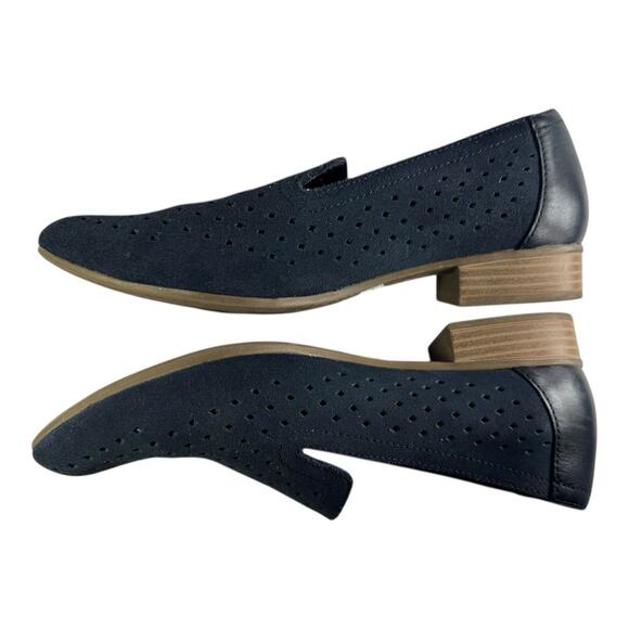 Clarks Juliet Hayes Womens 6M Navy Suede Leather 1" Flat Heel Comfort Loafers - Picture 4 of 8